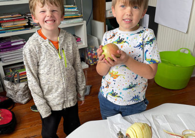 children with apples